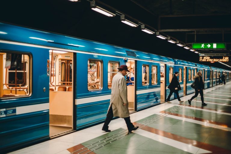 digital signage per i trasporti pubblici